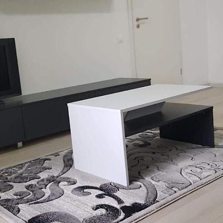Apartament Modern Ioan Popasu Appartamento Braşov Esterno foto