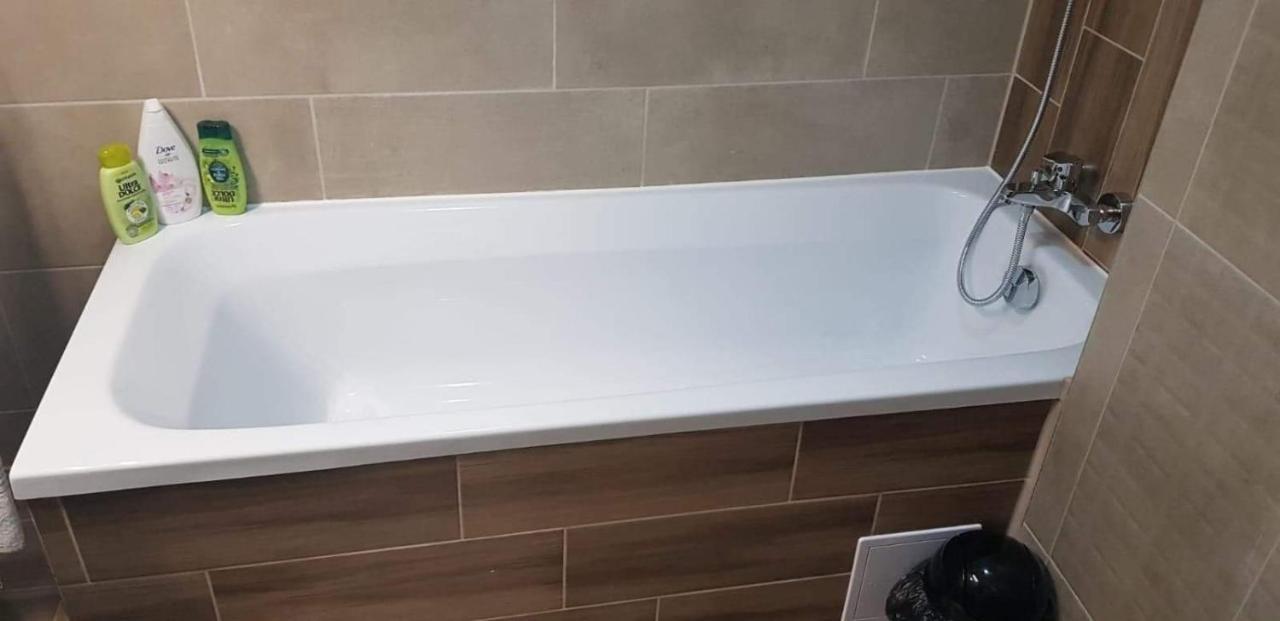 Apartament Modern Ioan Popasu Appartamento Braşov Esterno foto