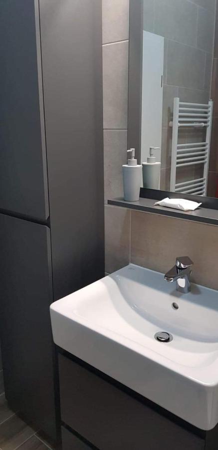Apartament Modern Ioan Popasu Appartamento Braşov Esterno foto
