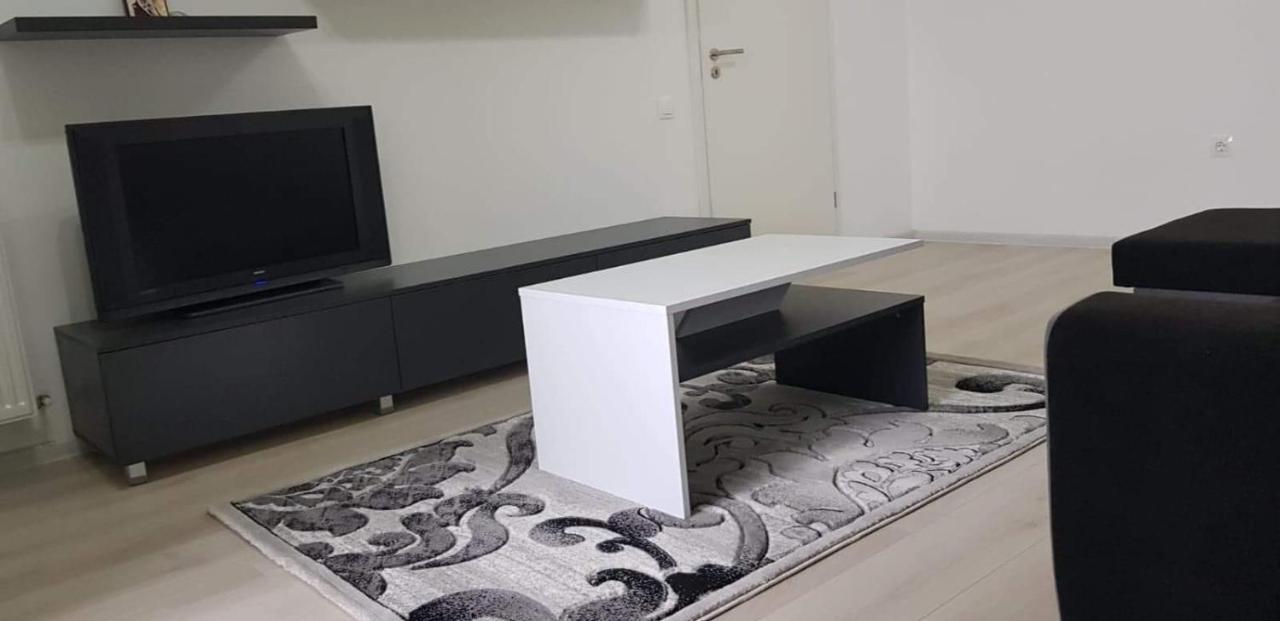Apartament Modern Ioan Popasu Appartamento Braşov Esterno foto